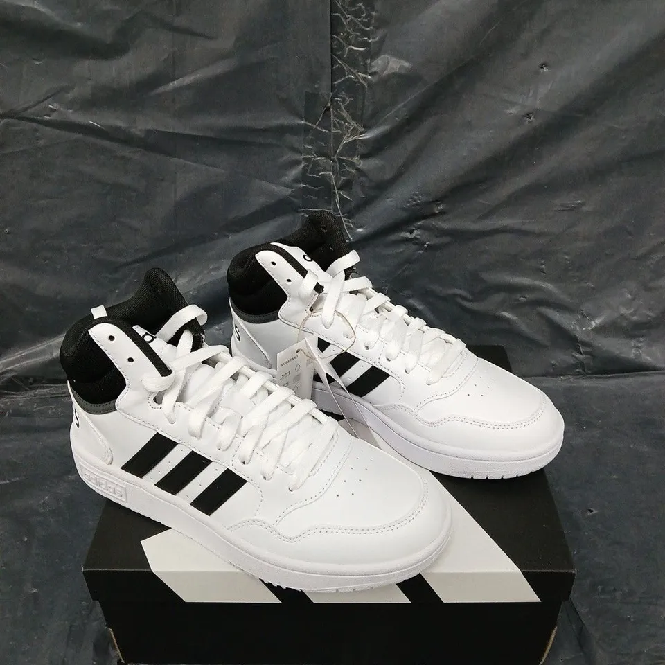 BOXED PAIR OF ADIDAS HOOPS 3.0 MID UK 5
