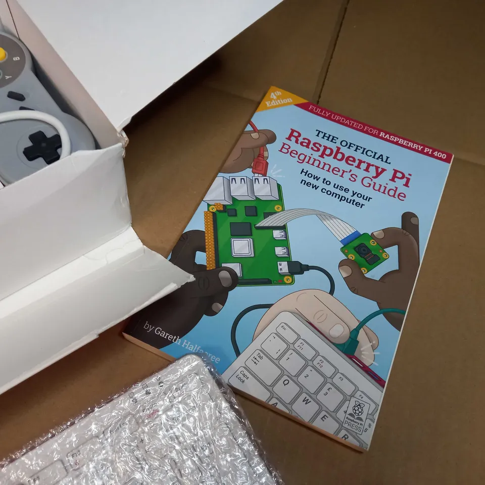 BOXED RASPBERRY PI 400 PERSONAL COMPUTER KIT