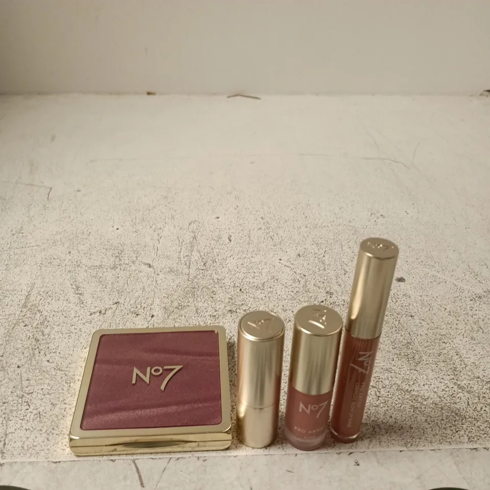 NO7 PRO ARTIST FACE COLLECTION MAKEUP SET (CASE) – LIPSTICKS & BLUSH