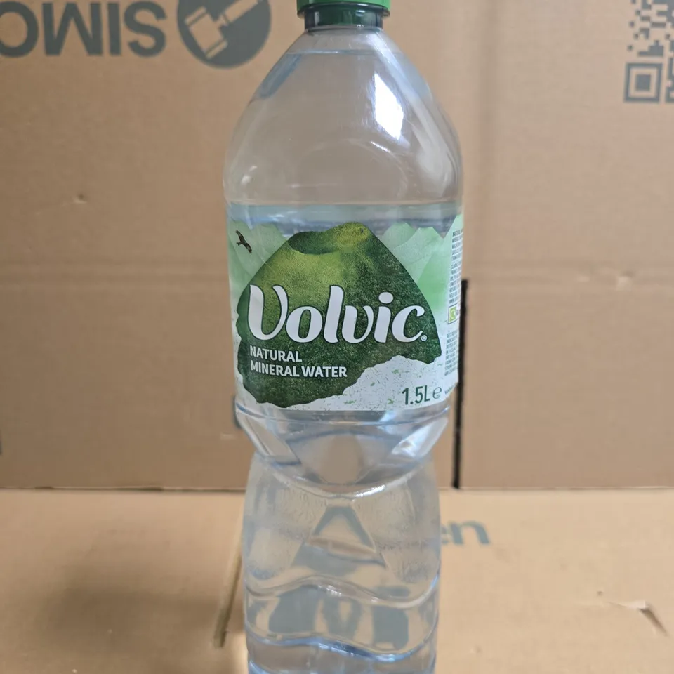 APPROXIMATELY 6 BOTTLES OF VOLVIC WATER 