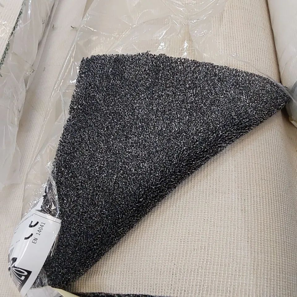 ROLL OF QUALITY STAINSAFE SHEPHERD TWIST AB CARPET // SIZE: APPROX. 4 X 5.7m