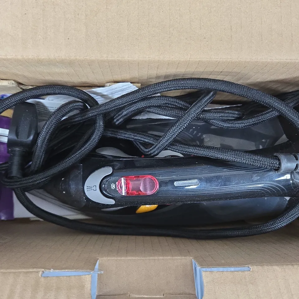 BOXED PHILIPS AZUR STEAM IRON