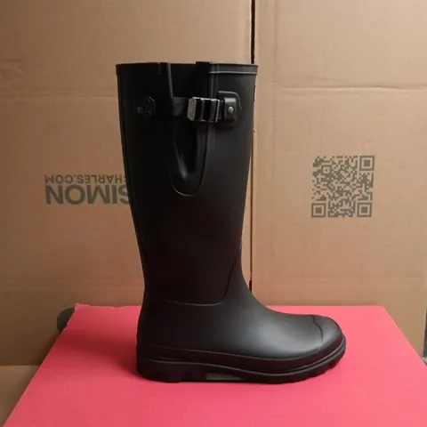 HUNTER BOOTS WOMEN'S KNEE-HIGH WELLINGTON BOOTS BLACK – UK 8