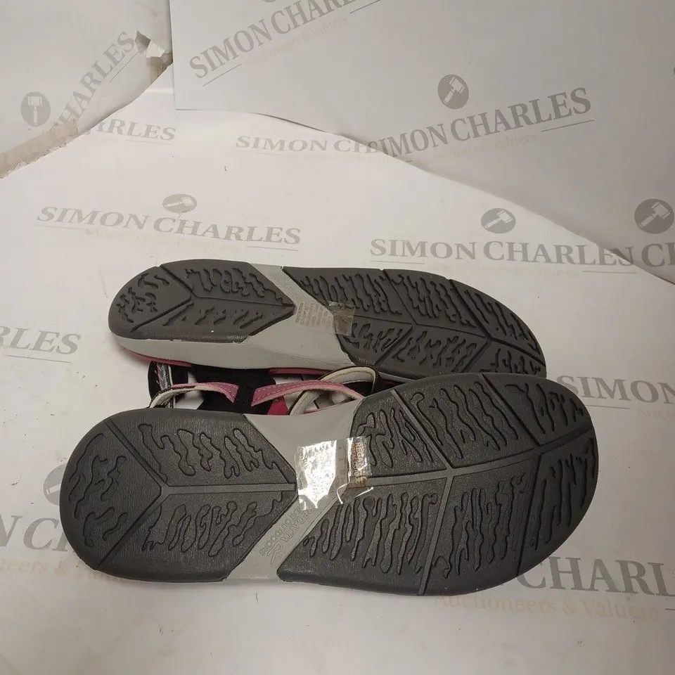 REGATTA LADY ROMA SANDALS SIZE 6