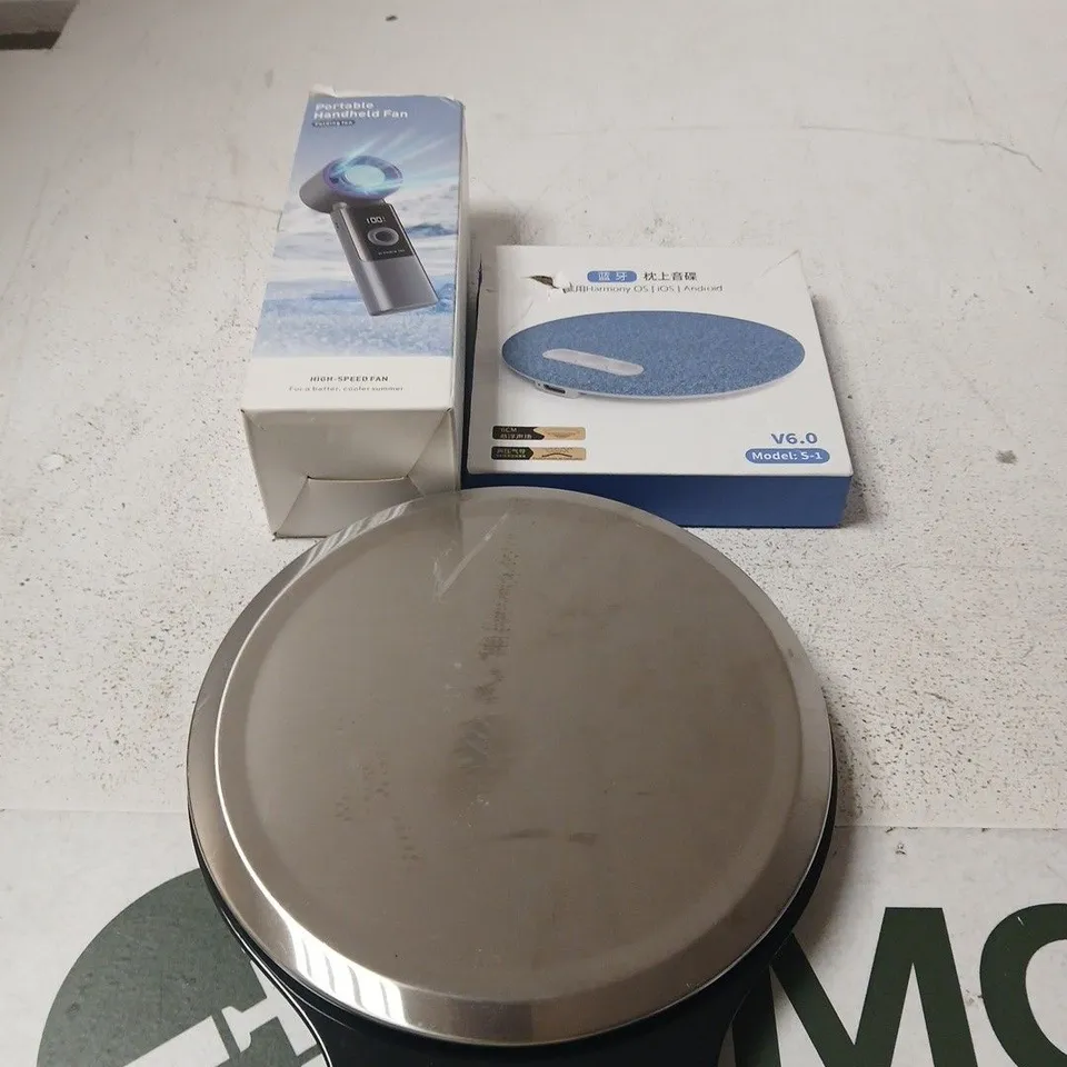 APPROXIMATELY 5 ASSORTED ELECTRICAL PRODUCTS TO INCLUDE PORTABLE FAN, CHARGING PAD, SCALES ETC