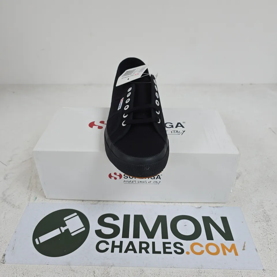 BOXED PAIR OF SUPERGA COTU CLASSIC SHOES IN BLACK - UK 10.5