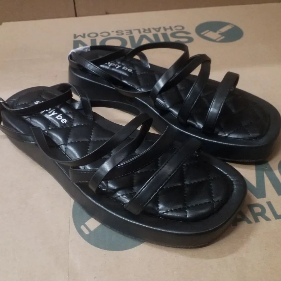 BOX CONTAINING APPROXIMATELY 6 PAIRS OF BRAND NEW SIMPLY BE BLACK PHOEBE EX WIDE SANDALS - SIZE 9