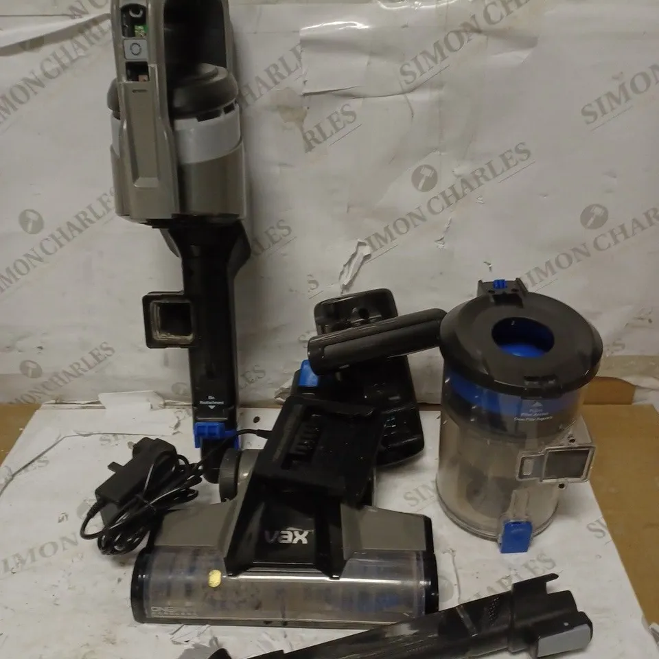 VAX PACE CORDLESS VACUUM CLEANER 