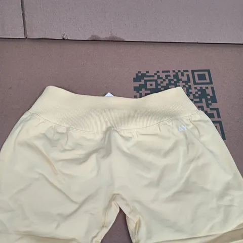 AYBL ENHANCE SHORT YELLOW – UK WOMEN’S SIZE M (W)