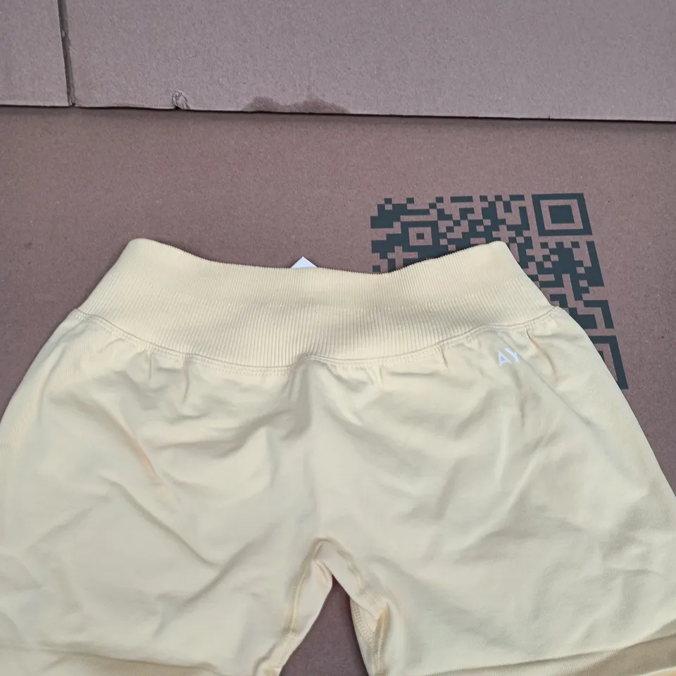 AYBL ENHANCE SHORT YELLOW – UK WOMEN’S SIZE M (W)