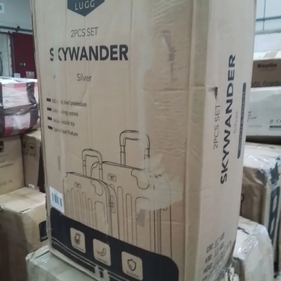 BOXED LUGG SKYWANDER LUGGAGE SET -SILVER-