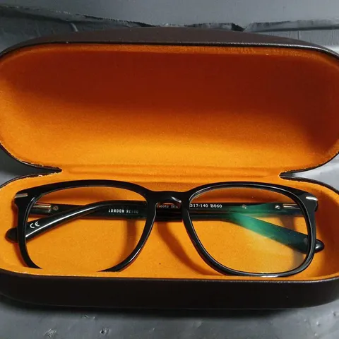 LONDON RETRO EASTCOTE BLACK EYEWEAR GLASSES