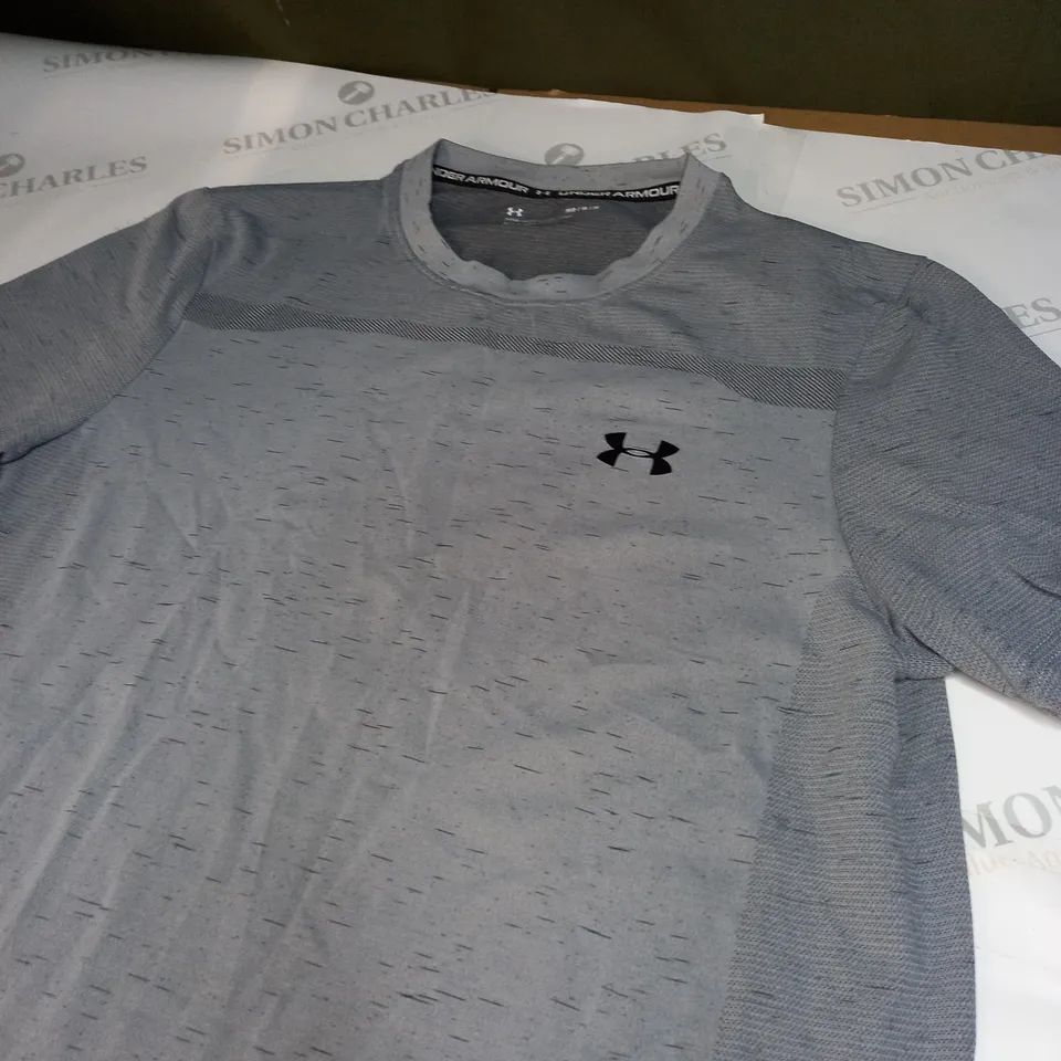 UNDER ARMOUR CASUAL LOGO T-SHIRT SIZE M