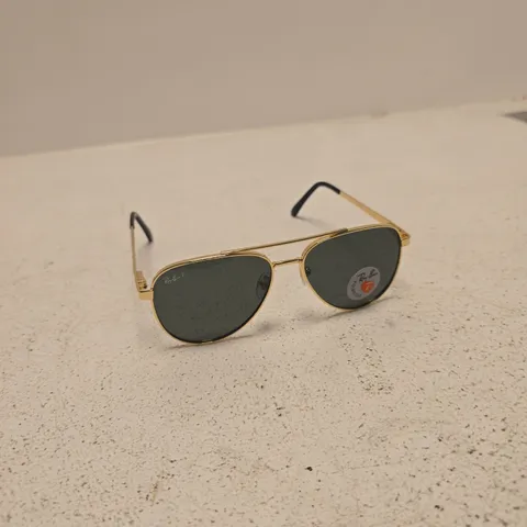 RAY-BAN AVIATOR SUNGLASSES – GOLD FRAME, GREEN LENSES