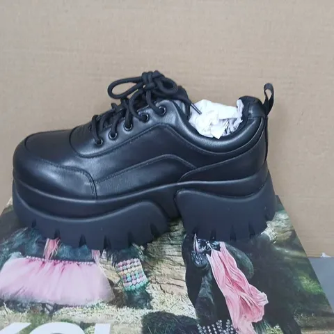 KOI CHRONICLES MONSTER PLATFORM TRAINERS – BLACK LEATHER, UK9