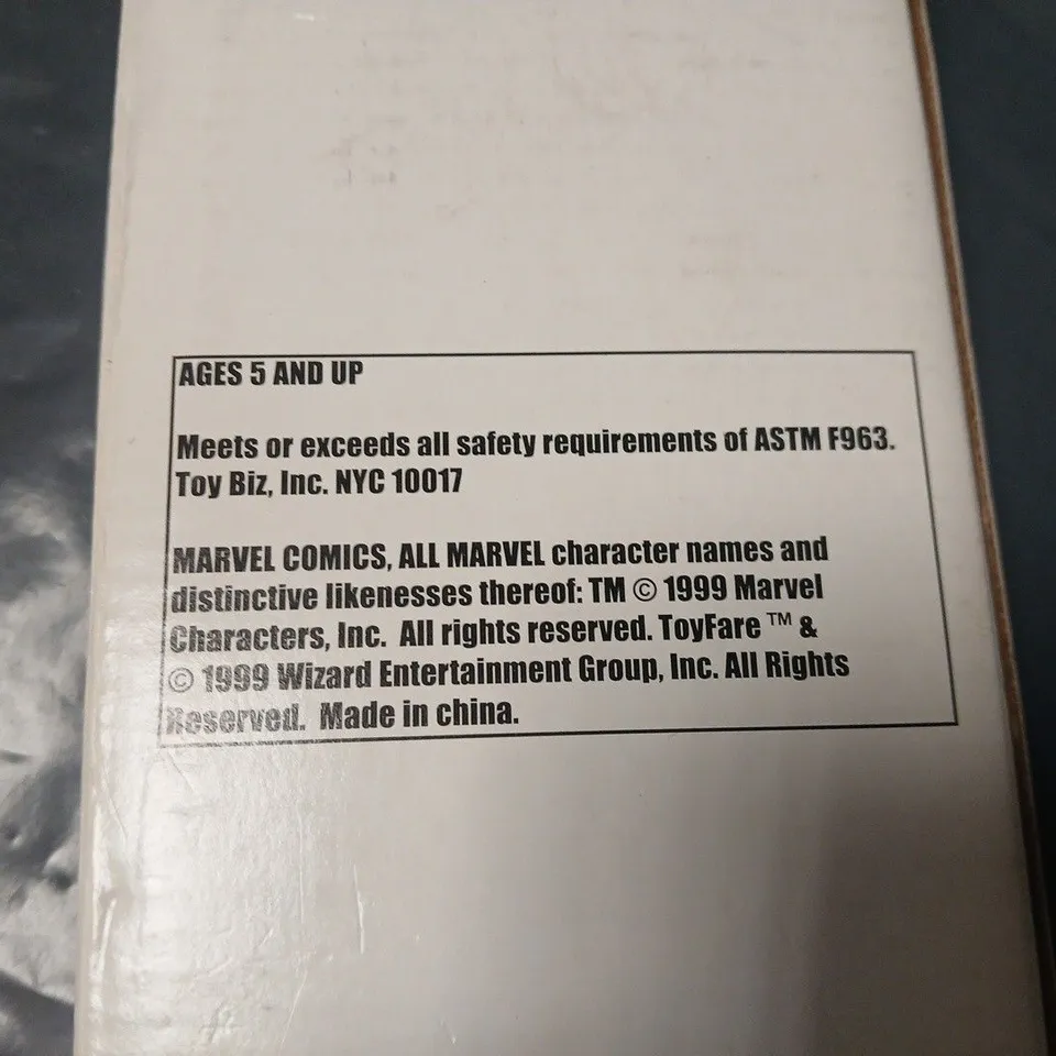 MORPH ACTION FIGURE – AGE OF APOCALYPSE TOYFARE EXCLUSIVE (1999)