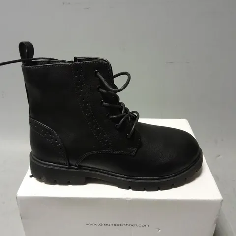 BOXED DREAM PAIRS BLACK BOOTS - KIDS SIZE US 2 