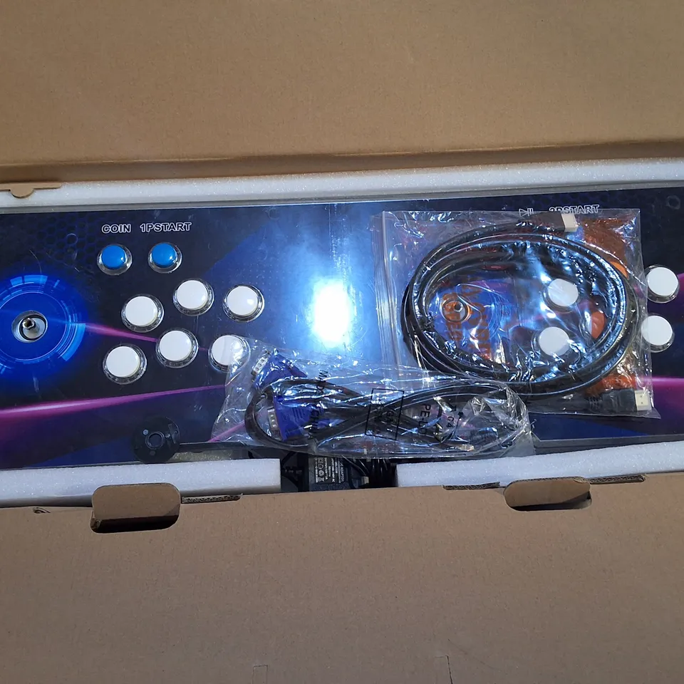 PALLET OF ASSORTED HOUSEHOLD ITEMS TO INCLUDE FOLDING G CHAIR, COOKWARE AND MATTRESS PADS