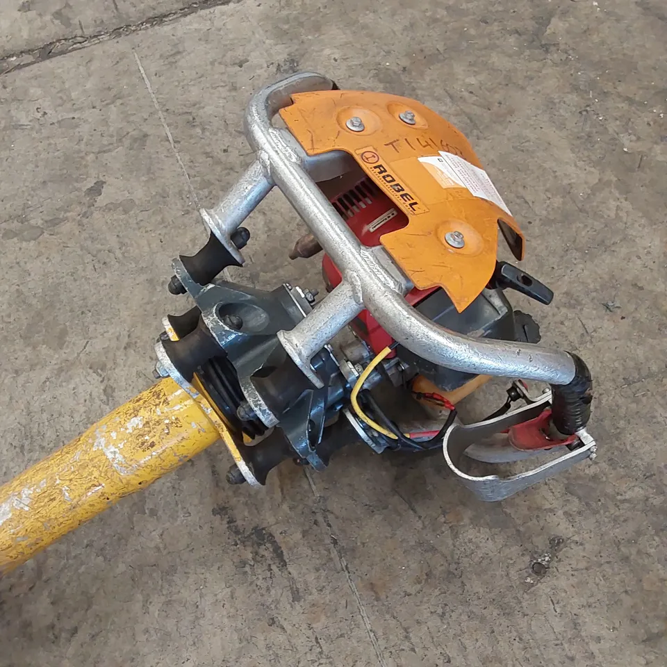 ROBEL 62.05 2 STROKE VERTICAL TAMPER - RAILWAY MAINTENANCE TOOL