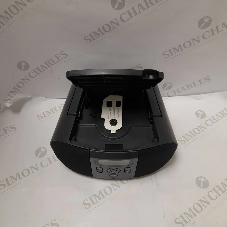 CD BOOMBOX & FM RADIO-3.5MM HEADPHONE JACK