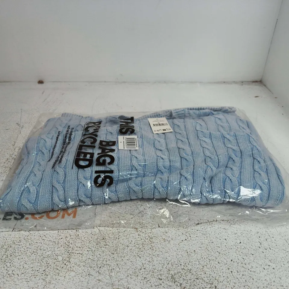 BOX OF 6 WASHED BOX FIT CREW KNIT JUMPERS XL