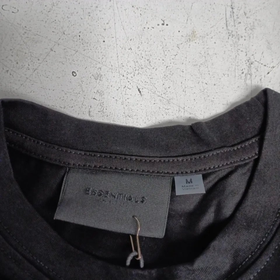 FEAR OF GOD ESSENTIALS T-SHIRT – BLACK, UK MEDIUM (M)