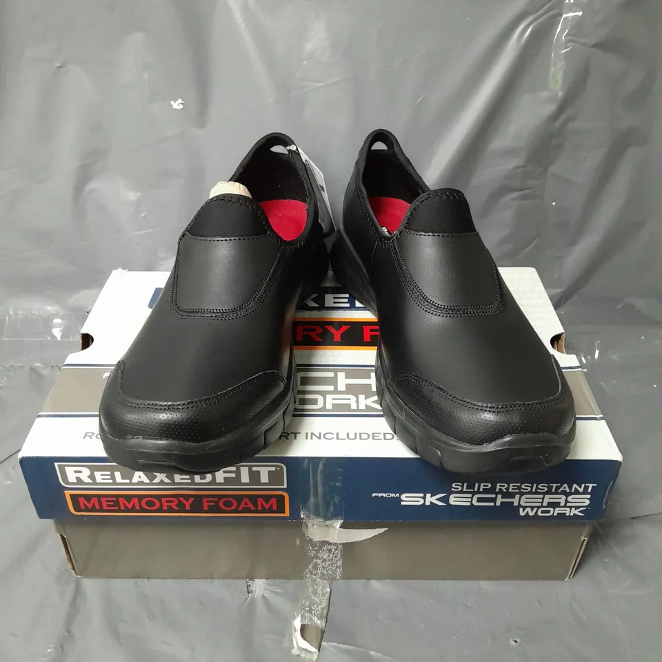 SKECHERS SURE TRACK WORKWEAR SLIP RESISTANT TRAINERS - BLACK - 7 RRP £79