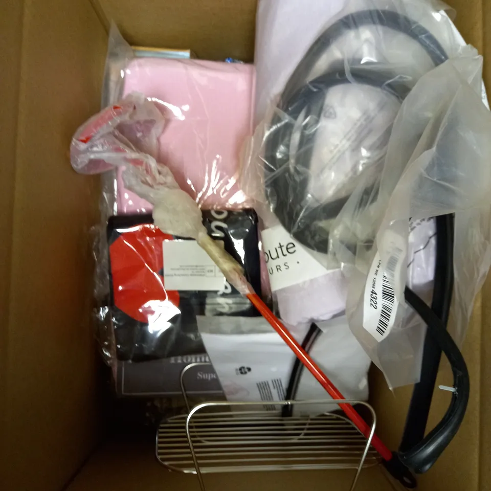 BOX OF APPROXIMATELY 10 ASSORTED HOUSEHOLD ITEMS TO INCLUDE CRIMPING PLIERS, ELECTRONIC KITCHEN SCALES, COIN COLLECTION BOOK ETC 