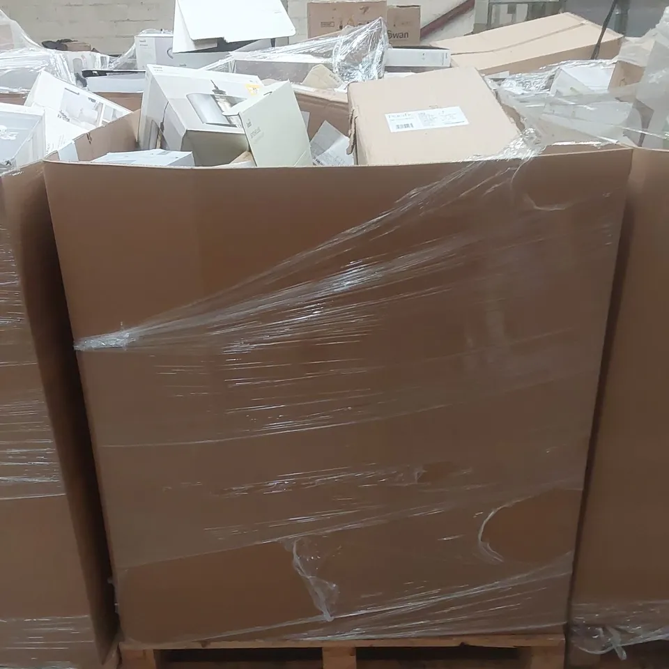 PALLET CONTAINING A VERY LARGE QUANTITY OF ASSORTED DESIGNER LIGHTING PRODUCTS INCLUDING: JANDIA FLOOR LAMP, ERIN EASY-FIT PENDANT, SEYCHELLES FLUSH CEILING LIGHT ECT