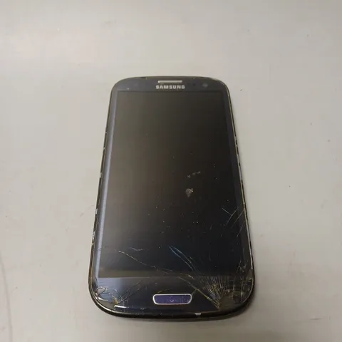 SAMSUNG GALAXY S III MOBILE PHONE