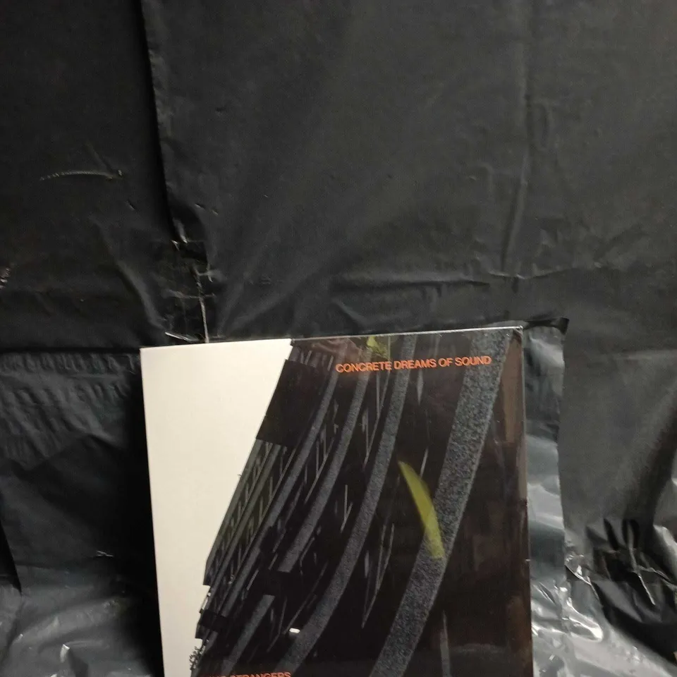 CONCRETE DREAMS OF SOUND - BEING STRANGERS (VINYL LP)