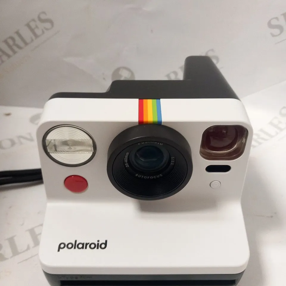 BOXED POLAROID NOW INSTANT CAMERA GENERATION 2
