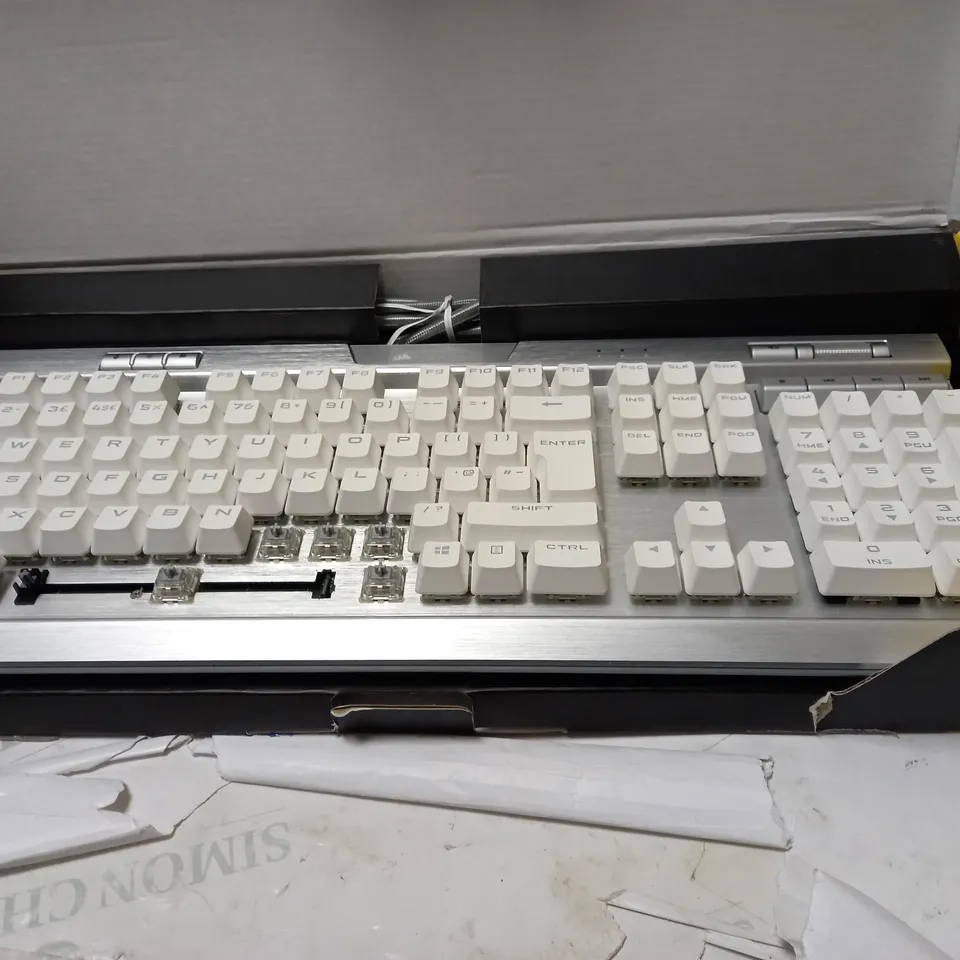 CORSAIR K70 RGB MK.2 SPECIAL EDITION MECHANICAL GAMING KEYBOARD 