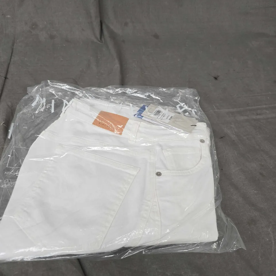 MINI VELVET WHITE DENIM JEANS SIZE 10S