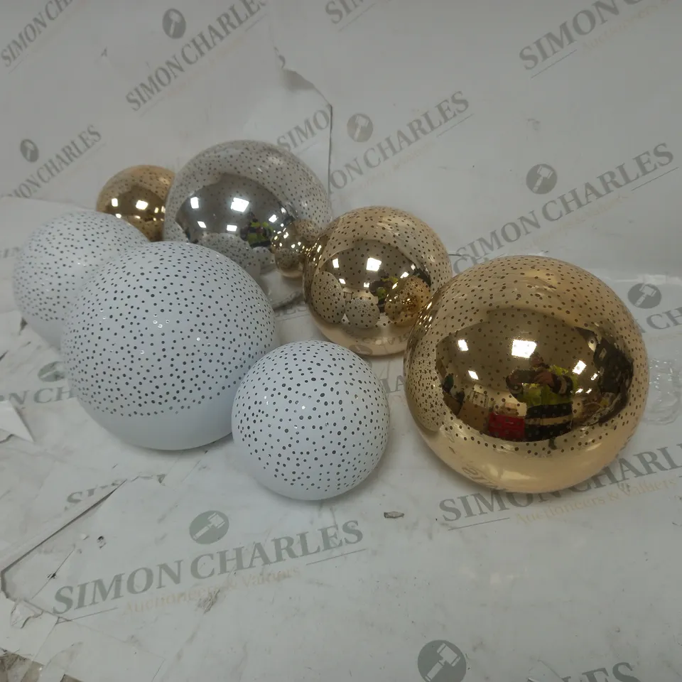7 ASSORTED TABLE LIGHTS