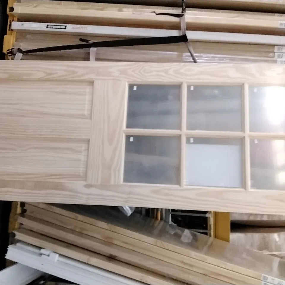 6 PANEL CLEAR PINE GLAZED INTERNAL DOOR 1981 X 762MM