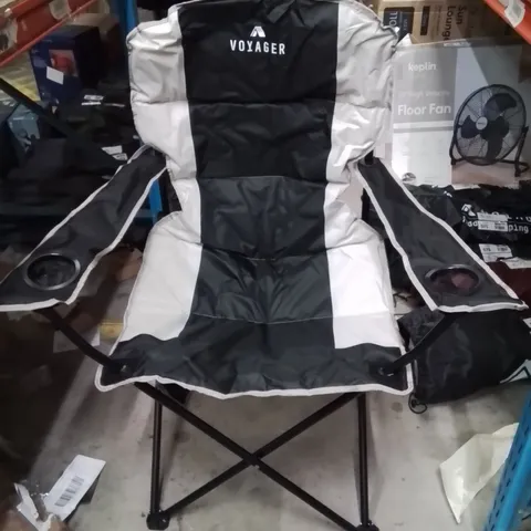 BAGGED VOYAGER CAMPING CHAIR BLACK AND GREY