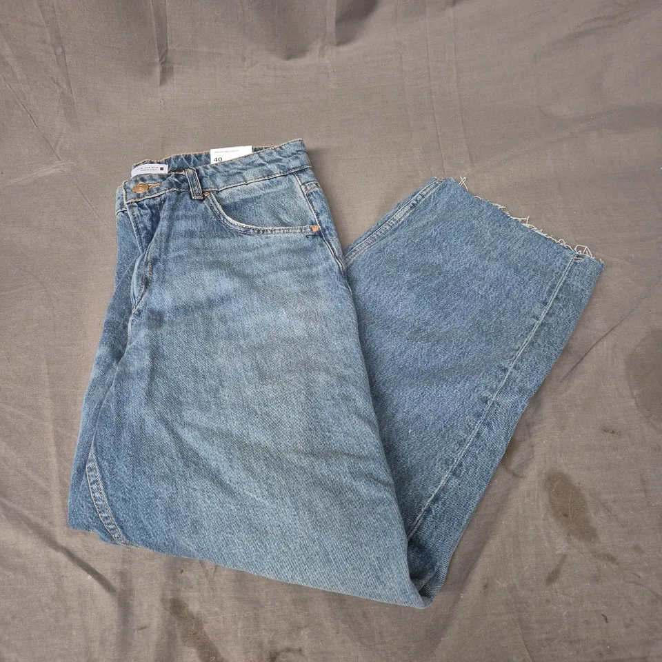 ZARA LOW RISE BALLOON FIT JEANS IN BLUE SIZE 12