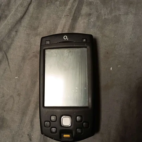 O2 MOBILE PHONE – BLACK TOUCHSCREEN WITH 3.0MP AF CAMERA