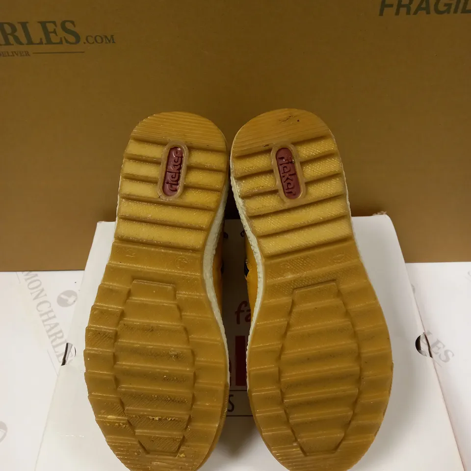 RIEKER LACE BOOT YELLOW - SIZE 6.5