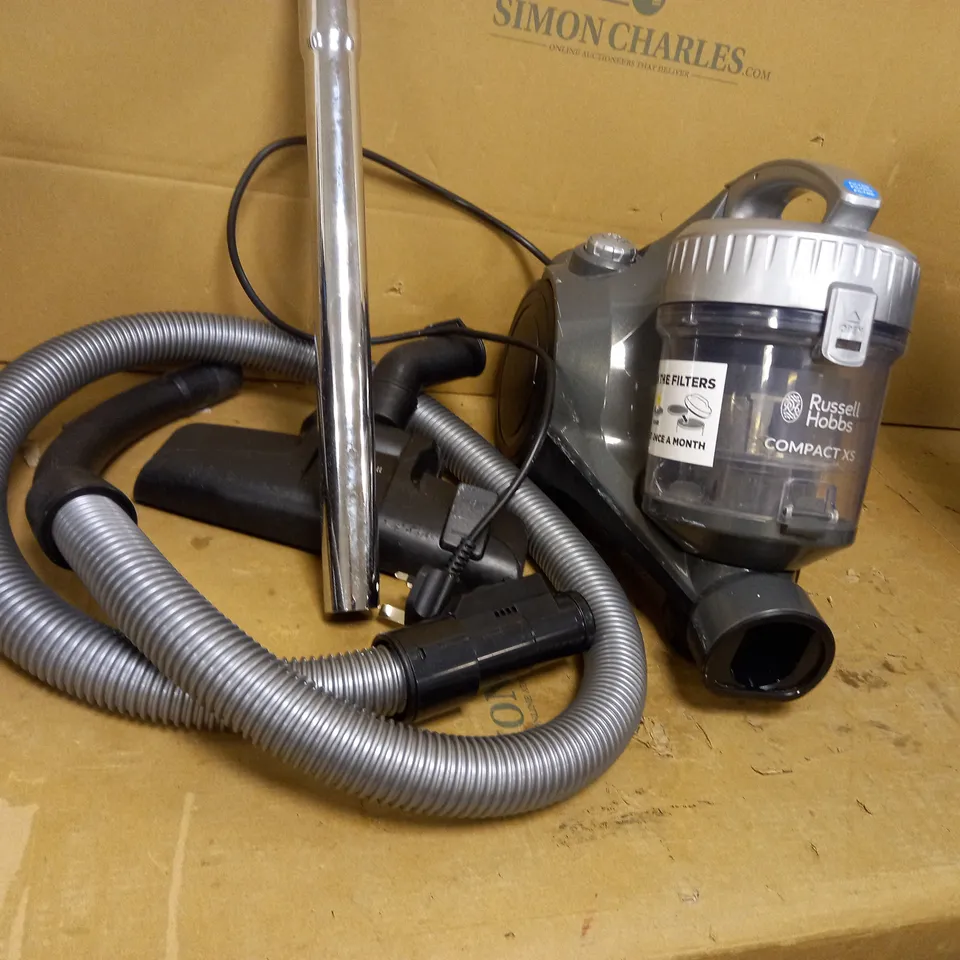 RUSSELL HOBBS COMPACT XS CYLINDER VACUUM