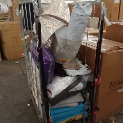 CAGE OF ASSORTED HOUSEHOLD GOODS AND PRODUCTS TO INCLUDE; LAMP SHADES, CUSHIONS, DUVET, CANVAS PRINTS ETC