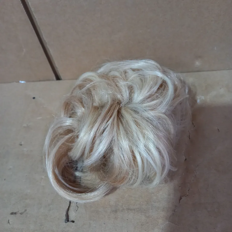 EASILOCKS POWER SCRUNCHIE MALIBU BLONDE