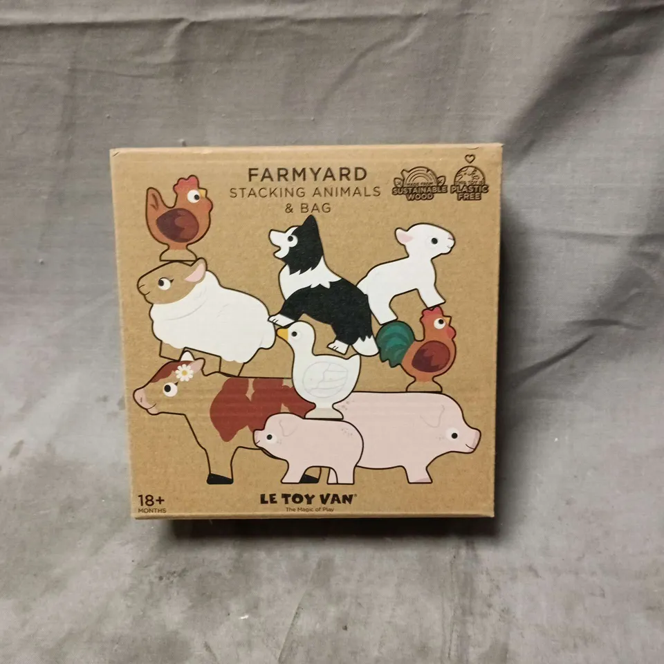 LE TOY VAN FARMYARD STACKING ANIMALS & BAG