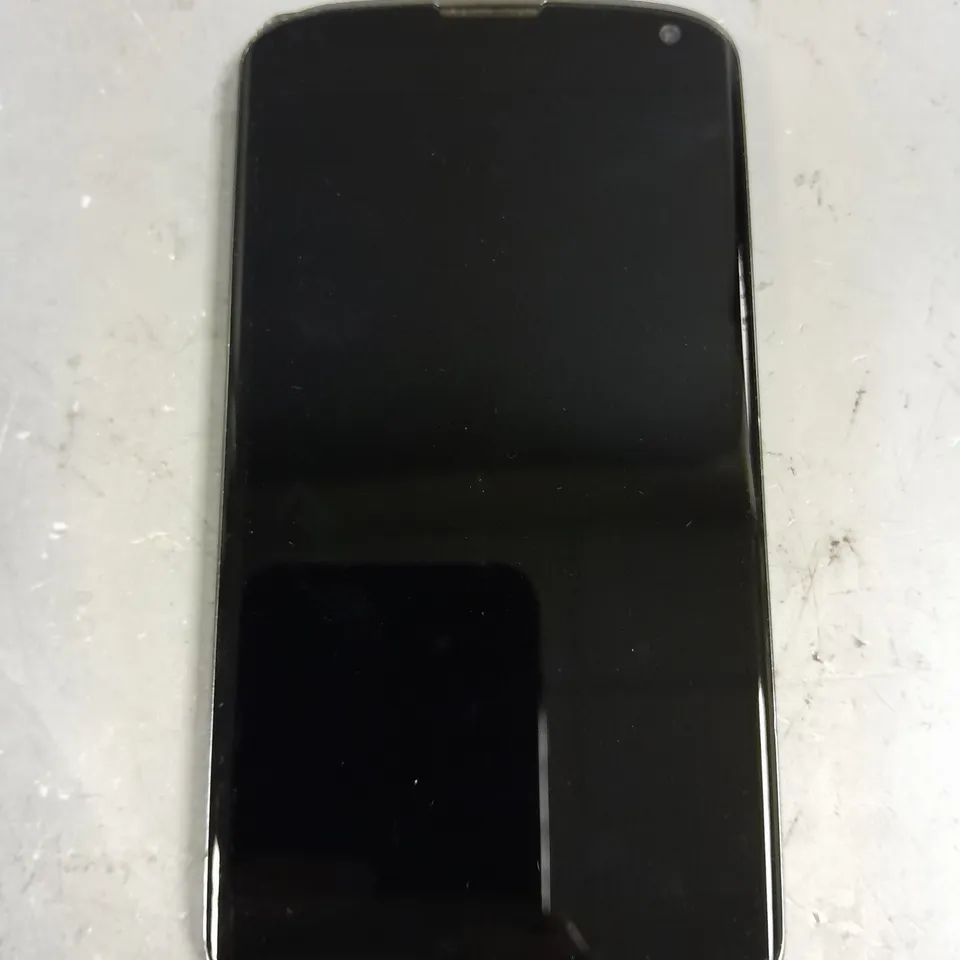 LG NEXUS 4 SMARTPHONE 