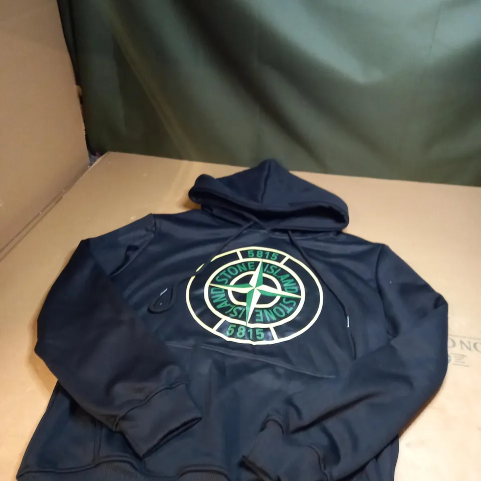 SMALL BLACK STONE ISLAND HOODIE 