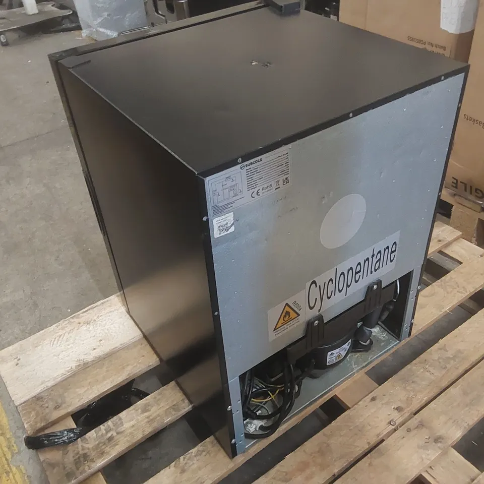 SUBCOLD SUPER 35 LED BEER FRIDGE