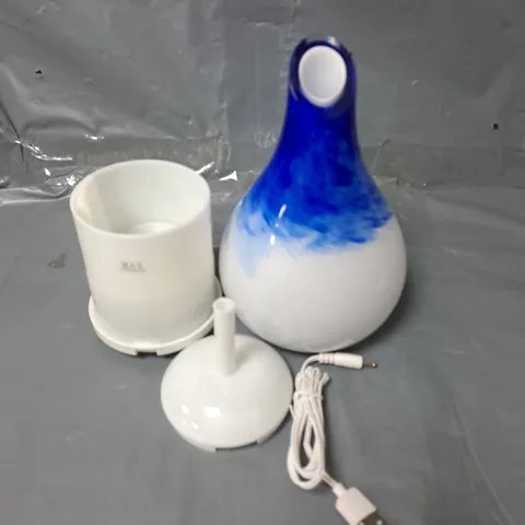 ULTRASONIC AROMA DIFFUSER AND HUMIDIFIER WITH COLOUR CHANGING LIGHT