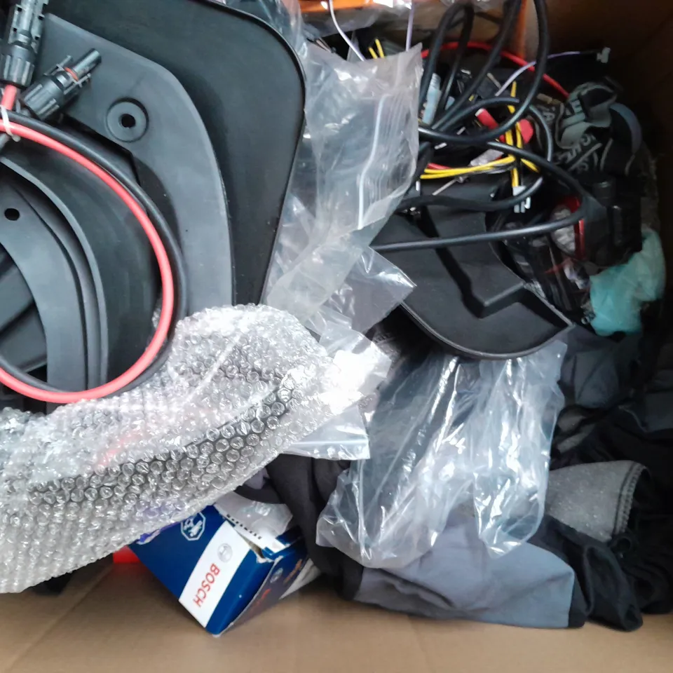 BOX OF ASSORTED CAR ITEMS TO INCLUDE - AIR FILTERS - WIND MIRRORS - CABLES - COLLECTION ONLY 