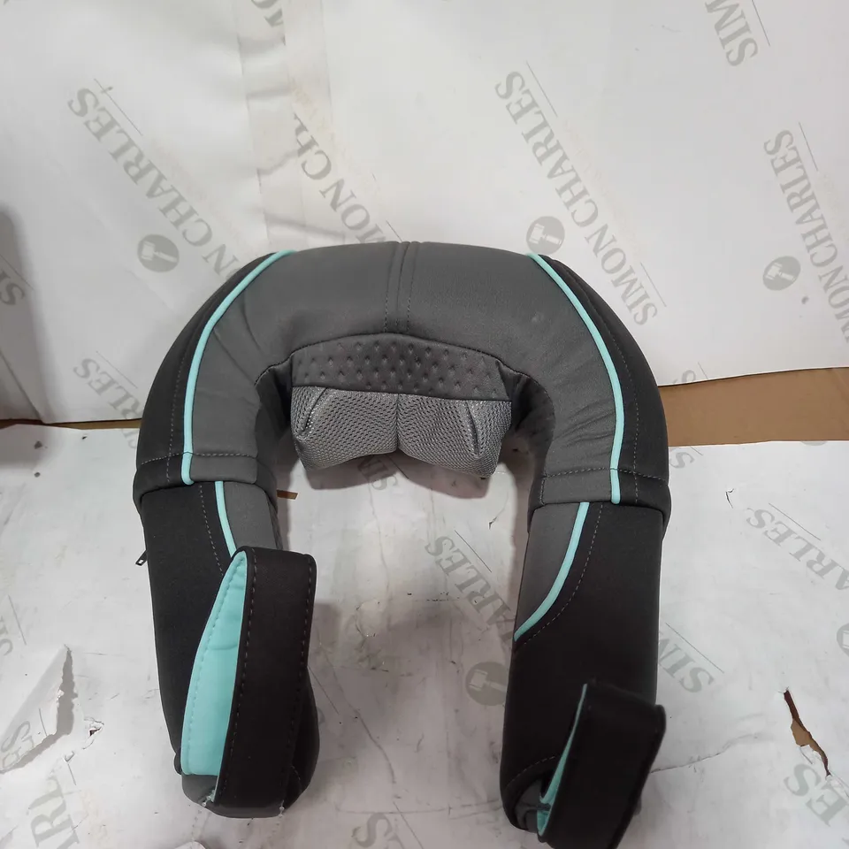 BOXED HOMEDICS SHIATSU NECK MASSAGER WITH HEAT